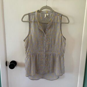 Medium Sleeveless Pear Blouse